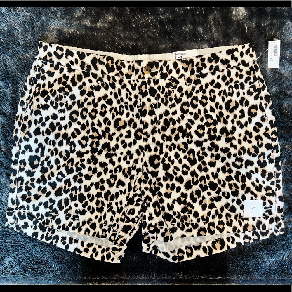 Old Navy SIZE 16 Cheetah shorts NWT